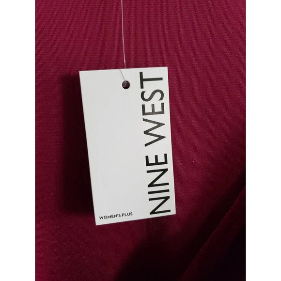 DKNY Dress Women’s 4X Burgundy Velvet Long Sleeve Surplice Neckline Belted New - Picture 3 of 11